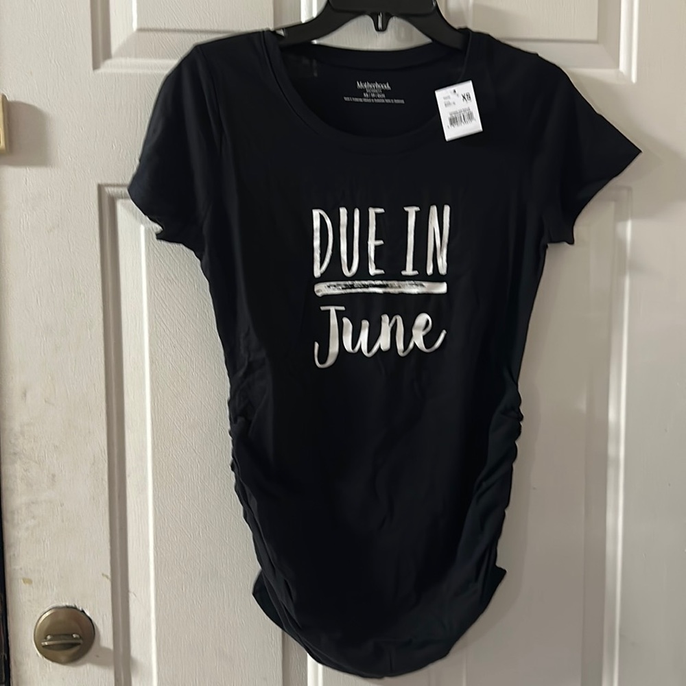 MOTHERHOOD MATERNITY DUE IN JUNE GRAPHIC TEE: BLACK: NEW WITH TAGS: SIZE XS